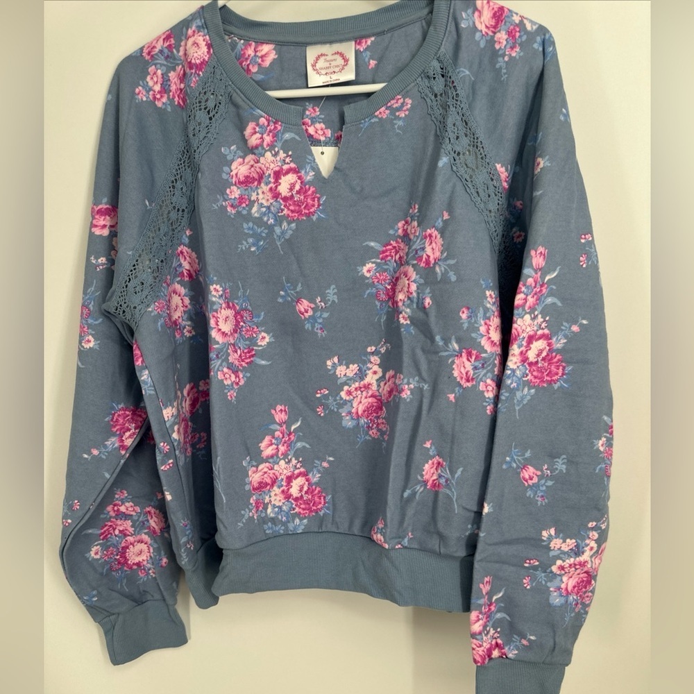 Treasures By Shabby Chic Stylish Fleece V-Neck Sweatshirt Sz XL